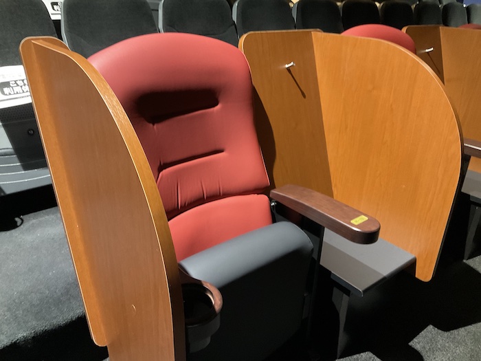 映画館のこのアイデアは大好きだけども 舞台では難しいのかも 画像はねとらぼさんから シナリオクラブ 映画館のこのアイデアは大好きだけども 舞台では難しいのかも 画像はねとらぼさんから シナリオクラブ